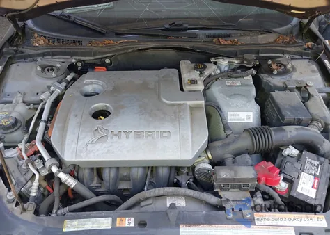 2011 Ford Fusion Hybrid z USA, uszkodzony, nr VIN 3FADP0L3XBR326626